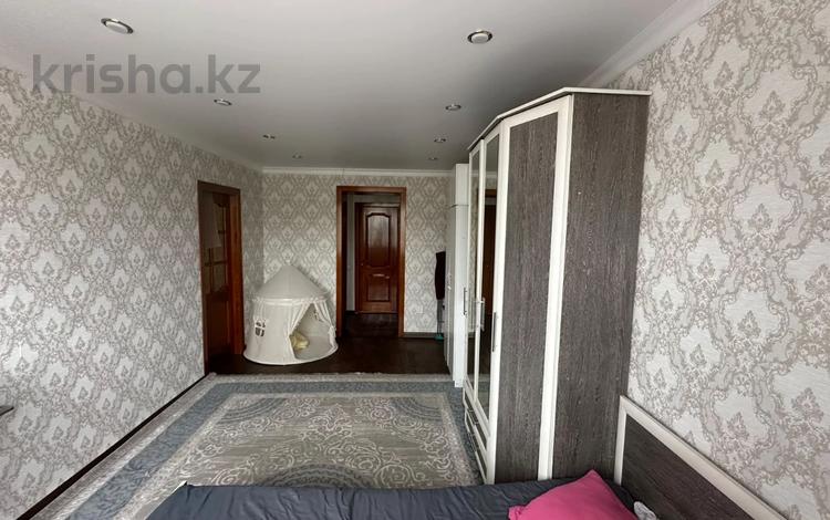 3-бөлмелі пәтер · 62 м² · 3/5 қабат, Ауэзова 73, бағасы: 11.5 млн ₸ в Аксу — фото 2