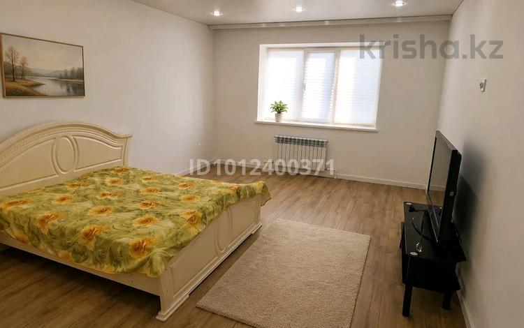 1-комнатная квартира · 55 м², мкр. Алтын орда за 180 000 ₸ в Актобе — фото 13