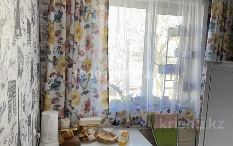 3-комнатная квартира · 57 м² · 3/5 этаж, 1 микрорайон 16 за 20 млн ₸ в Семее — фото 2