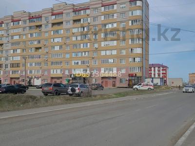 3-комнатная квартира, 82 м², 3/9 этаж, 10мкр 21 за 28 млн 〒 в Аксае