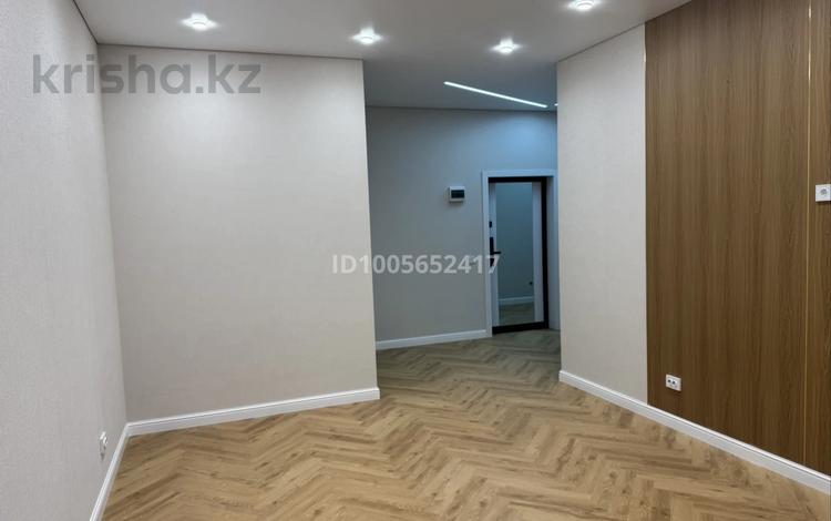 2-комнатная квартира · 76.5 м² · 6/9 этаж, Молдагулова 5/4 за 41.5 млн ₸ в Уральске — фото 25