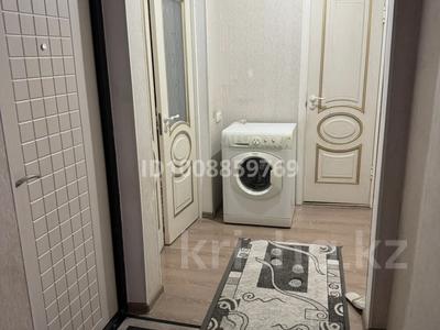 2-бөлмелі пәтер · 60 м² · 2/5 қабат, мкр Верхний Отырар, Адырбекова 165 — Адырбекова мен Рысқұловтың қиылысы, бағасы: 200 000 ₸ в Шымкенте, Туран р-н