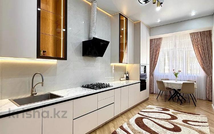 3-бөлмелі пәтер · 102 м² · 7/9 қабат, мкр Нурсая, мкрн Нурсая, бағасы: 45 млн ₸ в Атырау — фото 2