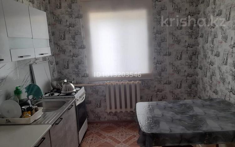 Отдельный дом · 3 комнаты · 910 м² · , Дамбы за 9 млн ₸ в Атырау — фото 2