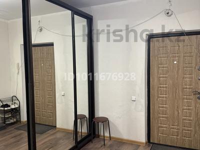 2 комнаты · 80 м² · 3/9 этаж, мкр Юго-Восток, Шахтеров 23 11 — Шахтеров 23 за 60 000 ₸ в Караганде, Казыбек би р-н