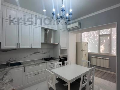 4-комнатная квартира · 113 м² · 2/5 этаж, молдагулова за 40 млн ₸ в Актобе