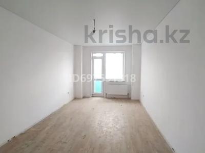 2-бөлмелі пәтер, 65 м², 4/10 қабат, Проспект Республики 1/4, бағасы: 25 млн 〒 в Караганде, Казыбек би р-н