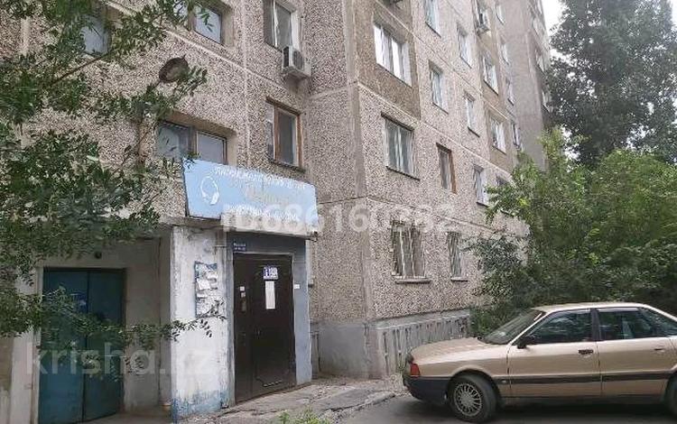 1-комнатная квартира, 33 м², 5/10 этаж, камзина 106 за 15.5 млн 〒 в Павлодаре — фото 2