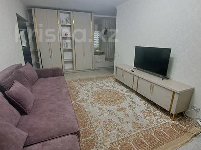 3-комнатная квартира, 61 м², 1/5 этаж помесячно, Самал 45 за 170 000 〒 в Талдыкоргане, мкр Самал