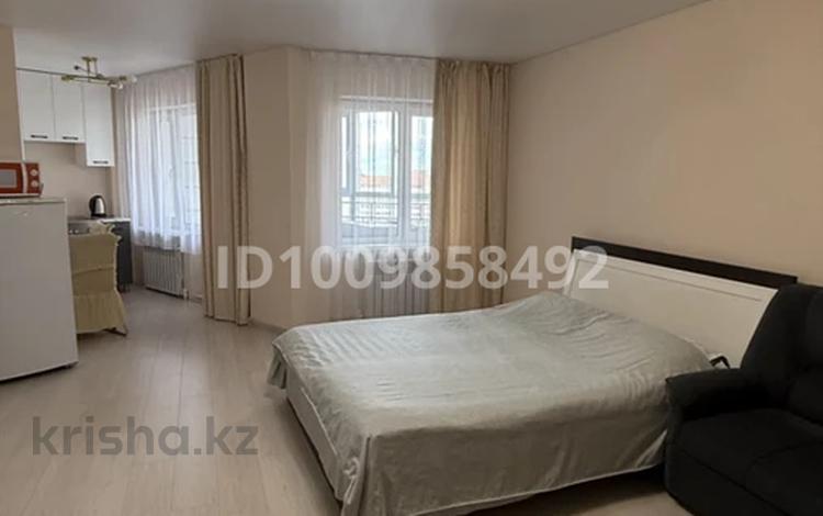 1-комнатная квартира · 35 м² · 21/25 этаж, мкр Юго-Восток, Ашимова 26 за 220 000 ₸ в Караганде, Казыбек би р-н — фото 2