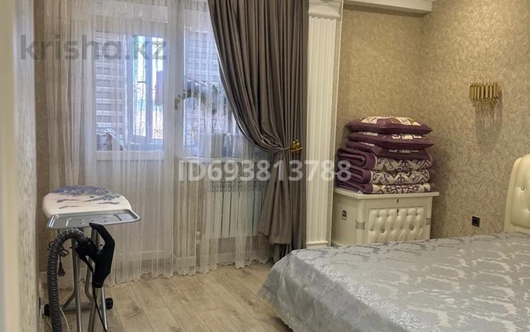 3-комнатная квартира · 93 м² · 7/9 этаж, 17-й мкр 83 за 39 млн ₸ в Актау — фото 5