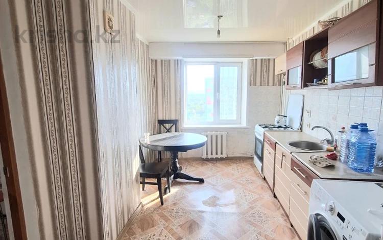 3-комнатная квартира · 65 м² · 10/12 этаж, Абая за 16.9 млн ₸ в Уральске — фото 2