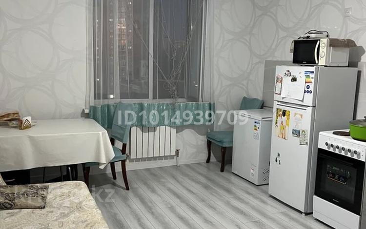 1-комнатная квартира · 42.3 м² · 9/13 этаж, Тауелсиздик 34/9 за 25.5 млн ₸ в Астане, Алматы р-н — фото 2