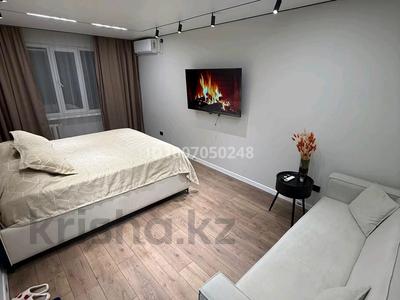 1-комнатная квартира · 40 м² · 1/5 этаж, мкр 5, Есет батыра 107/1 — Сзади Т/Д ЖАНАР , Вечный огонь за 10 000 ₸ в Актобе