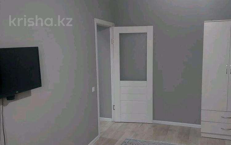 1-комнатная квартира · 35 м² · 2/5 этаж, мкр Алмагуль 232 за 250 000 ₸ в Алматы, Бостандыкский р-н — фото 2