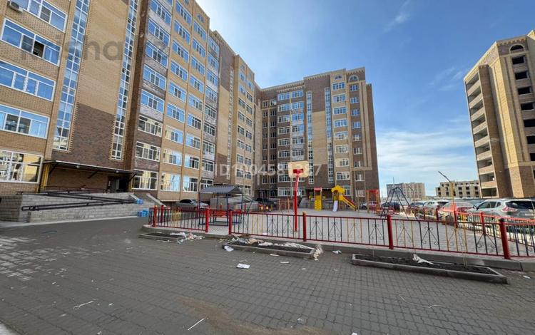 3-комнатная квартира · 107 м² · 7/9 этаж, мкр. Алтын орда 2 за 36 млн ₸ в Актобе — фото 13