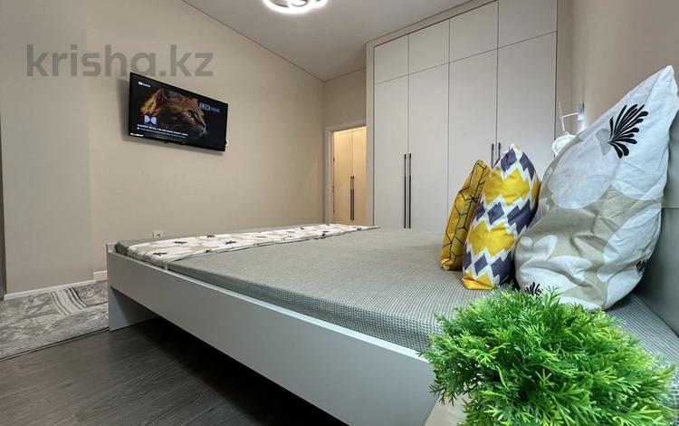 2-комнатная квартира · 75 м² · 8/9 этаж, мкр Нурсая, Абулхайыр хана 74-5 за 20 000 ₸ в Атырау — фото 14