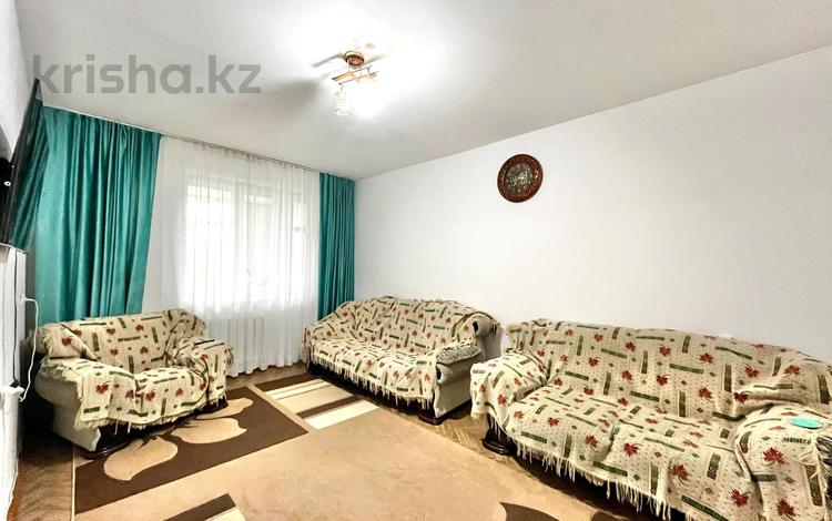 3-комнатная квартира, 64 м², 4/5 этаж, Жастар за 16.5 млн 〒 в Талдыкоргане, мкр Жастар — фото 2