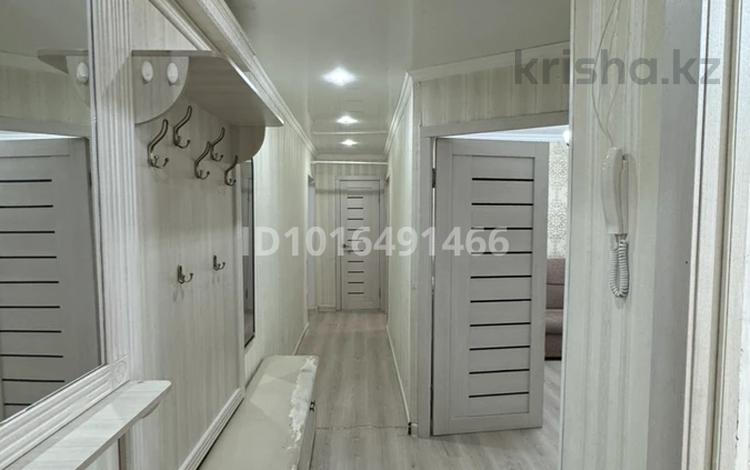 3-комнатная квартира · 56.7 м² · 4/5 этаж, мкр Новый Город, Пассажирская 14 за 220 000 ₸ в Караганде, Казыбек би р-н — фото 2