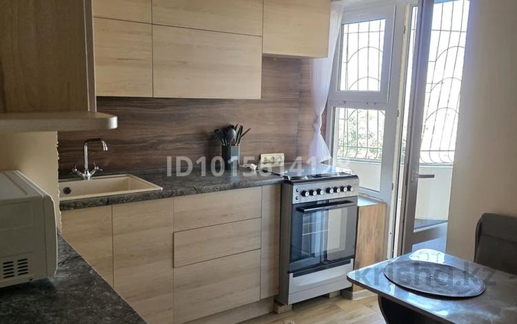 4-комнатная квартира · 75 м² · 8/12 этаж, Кожамкулова 161 за 350 000 ₸ в Алматы, Алмалинский р-н — фото 2