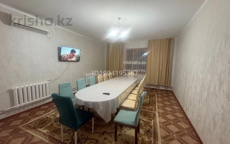 Дом · 5 комнат · 95 м², мкр 12 22 — Алпасмис батир за 40 000 〒 в Актобе — фото 10