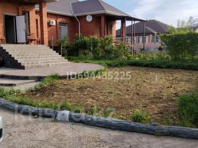 Үйдің бір бөлігі · 4 бөлме · 240 м² · 10 жүзд., Коныртобе 1, бағасы: 520 000 ₸ в Актобе, жилой массив Кирпичный