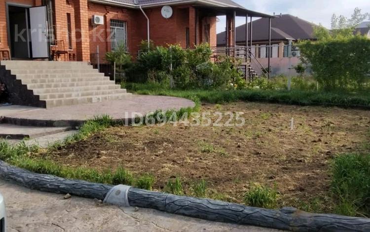 Үйдің бір бөлігі · 4 бөлме · 240 м² · 10 жүзд., Коныртобе 1, бағасы: 520 000 ₸ в Актобе, жилой массив Кирпичный — фото 8