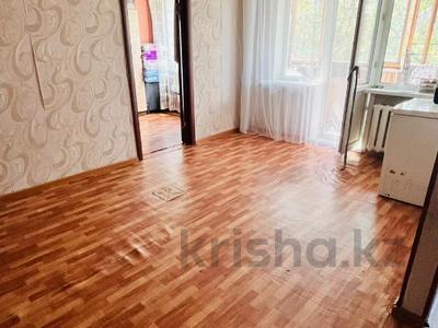 2-бөлмелі пәтер · 45 м² · 4/5 қабат, 12-шағынаудан 41, бағасы: 9.8 млн ₸ в Караганде, Алихана Бокейханова р-н