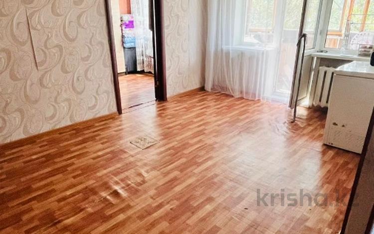 2-бөлмелі пәтер · 45 м² · 4/5 қабат, 12-шағынаудан 41, бағасы: 9.8 млн ₸ в Караганде, Алихана Бокейханова р-н — фото 2
