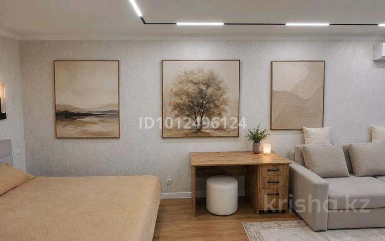 1-комнатная квартира · 50 м² · 6/6 этаж, А.Скоробогатова 67/2 за 26 млн ₸ в Уральске, мкр Школьник — фото 3