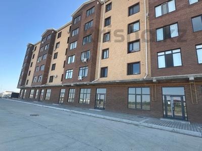 3-комнатная квартира · 79.7 м² · 2/5 этаж, мкр Нурсая, проспект Елорда 9А за 32 млн 〒 в Атырау