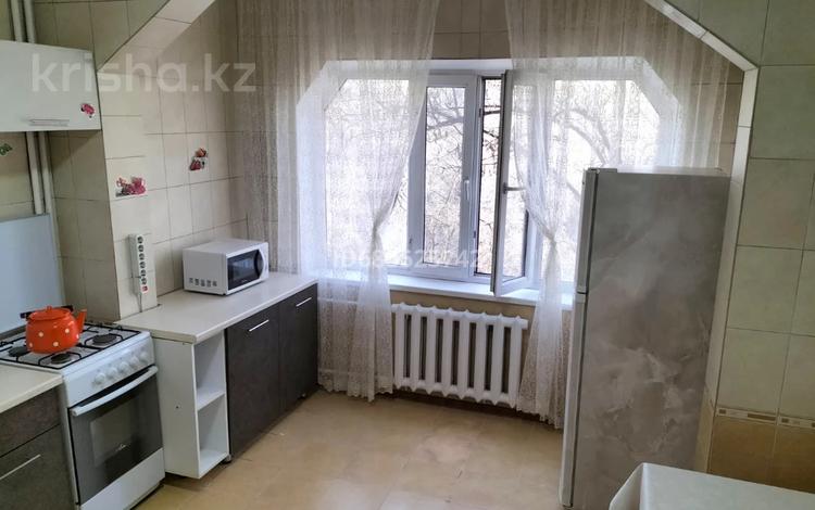 2-бөлмелі пәтер · 55 м² · 4/5 қабат, мкр Аксай-3 8 — Толе Би, бағасы: 280 000 ₸ в Алматы, Ауэзовский р-н — фото 8