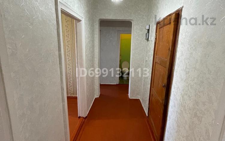 2-бөлмелі пәтер · 48 м² · 2/2 қабат, Абай — Рядом цон, 8 школа,завод, остановка, бағасы: 8 млн ₸ в Балхаше — фото 11