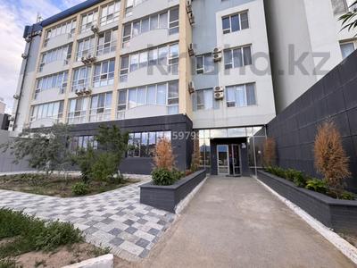 2-комнатная квартира · 120 м², Сатпаева 39В за 250 000 ₸ в Атырау, мкр Авангард-4