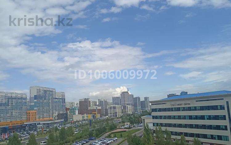 3-комнатная квартира · 80 м² · 6/8 этаж, Керей, Жанибек хандар 2 — Центр сердца за 450 000 ₸ в Астане, Нура р-н — фото 2