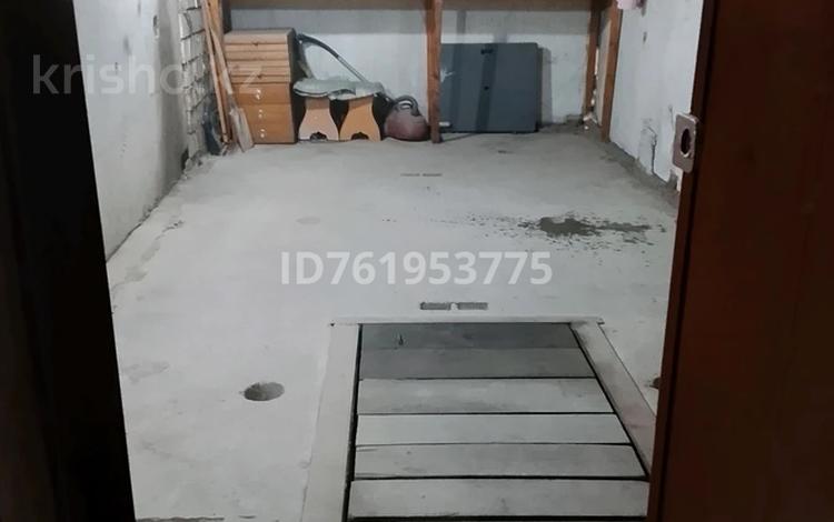 Гараж · 18 м² · Ақсай-4 ш/а. — Сайна, Жубанова, бағасы: 50 000 ₸ в Алматы, Ауэзовский р-н — фото 2