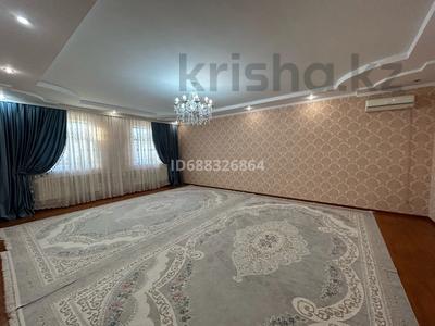 Отдельный дом • 5 комнат • 272 м² • 30 сот., Елубаев макаш 51 за 28.5 млн 〒 в С.шапагатовой