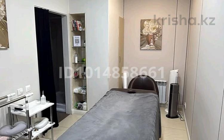 Сұлулық салондары, кабинеттер және жұмыс орындары · 30 м², бағасы: 250 000 ₸ в Астане, Есильский р-н — фото 2