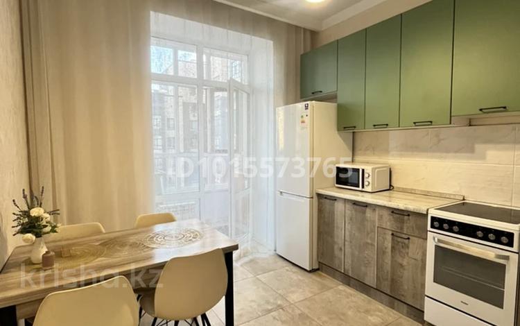 1-комнатная квартира · 36 м² · 9/12 этаж, Улы Дала 31, 31/1, 33, 33/1 за 310 000 ₸ в Астане, Нура р-н — фото 2