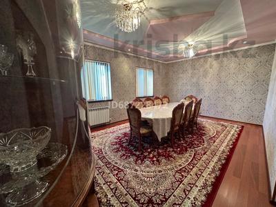 Жеке үй • 7 бөлмелер • 180 м² • 28 сот., Аль-Фараби 32, бағасы: 37 млн 〒 в Карасу