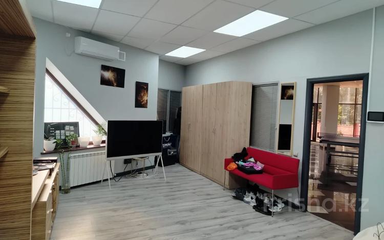 Свободное назначение, офисы, салоны красоты, развлечения · 700 м² за 1.5 млрд 〒 в Алматы, Бостандыкский р-н — фото 31