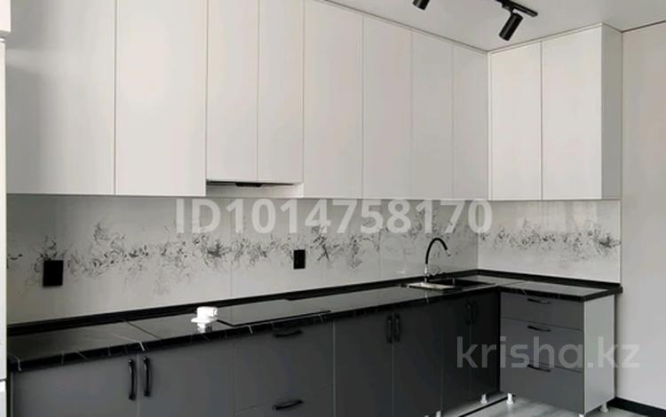 3-бөлмелі пәтер · 80 м² · 9/9 қабат, мкр Шымсити, квартал 189, бағасы: 42 млн ₸ в Шымкенте, Абайский р-н — фото 2