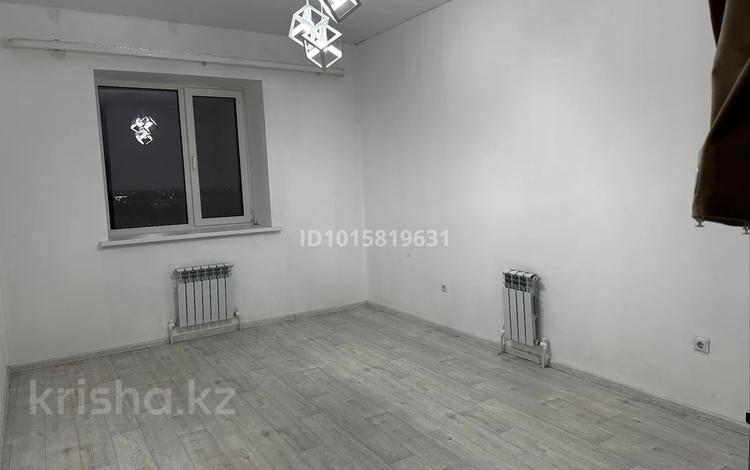 2-комнатная квартира · 74 м² · 9/9 этаж, Молдағұлова 15 — Исаев, Молдағұлова за 155 000 ₸ в Уральске — фото 2