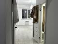 2-комнатная квартира · 74 м² · 9/9 этаж, Молдағұлова 15 — Исаев, Молдағұлова за 155 000 ₸ в Уральске — фото 4