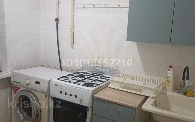 3-бөлмелі пәтер · 60 м², мкр №1 52, бағасы: 250 000 ₸ в Алматы, Ауэзовский р-н — фото 2