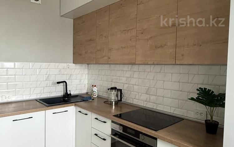 2-комнатная квартира · 68.2 м² · 6/10 этаж, Толе би 285/8 6 за 49.9 млн ₸ в Алматы, Ауэзовский р-н — фото 2
