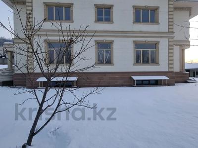Отдельный дом · 11 комнат · 1010 м² · 30 сот., мкр Горный Гигант 18 за ~ 500 млн ₸ в Алматы, Медеуский р-н