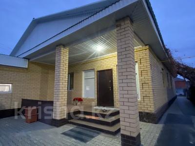 Отдельный дом · 4 комнаты · 170 м² · 8 сот., мкр 12, Аксункар за 70 млн 〒 в Актобе