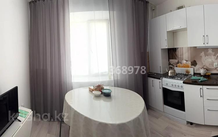 2-бөлмелі пәтер · 67 м² · 2/5 қабат, Юбилейный 15, бағасы: 250 000 ₸ в Костанае — фото 2