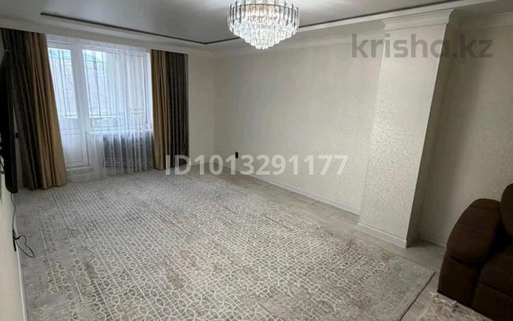 3-бөлмелі пәтер · 105 м² · 2/10 қабат, Набережная 86 — Набережная, бағасы: 28.5 млн ₸ в Актобе, мкр. Курмыш — фото 2